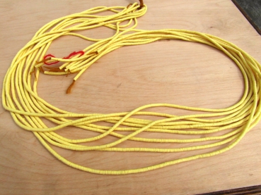 Bakelit Scheiben 3mm gelb, Strang ca. 75 cm
