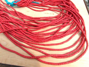 Bakelit Scheiben 4mm hellrot, Strang ca. 80 cm