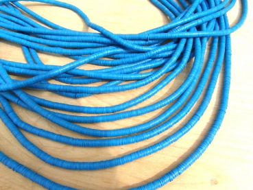 Bakelit Scheiben 6mm hellblau, Strang ca. 85 cm