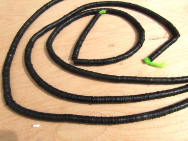 Bakelit Scheiben 8mm schwarz, Strang ca. 85 cm