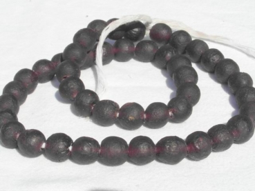 Recycling Glasperlen M dunkel violett