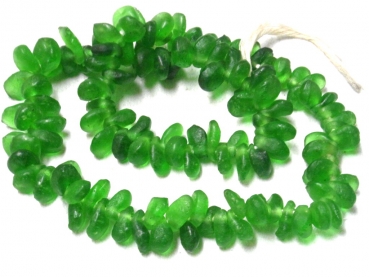 Recycling Glasperlen Tropfen smaragd grün