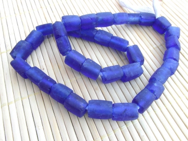 Recyclingglasperlen Tubes cobalt blau