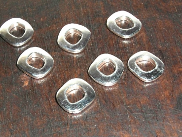 Zamak versilbert, 25 Rahmenperlen quadratisch 15x13mm, 50g
