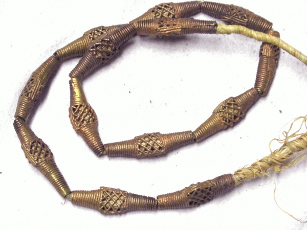 Ashanti-Bronze_2654-raute-lang
