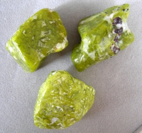 lizardit_polished_pendant2