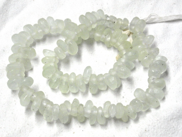 Recyclingglasperlen-Tropfen_2608-kristallweiss